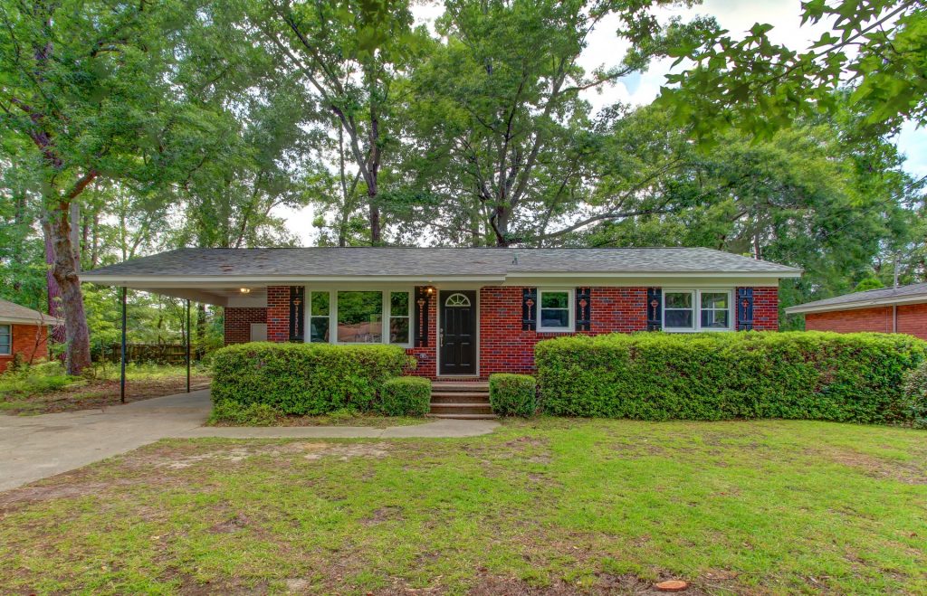 831 Savage Road, Charleston, SC 29414 RENOVATED, STAGED, AND SOLD BY